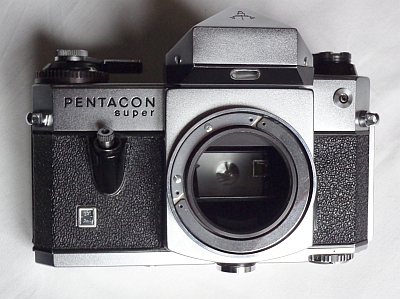 8 alte analoge Kameratechnik  Spiegelreflexkamera Practica Pentacon Super 